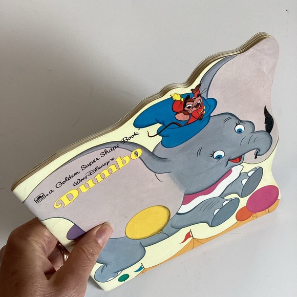 🛍️$5 Add-on🛍️ 1977 Dumbo book - Picture 3 of 5